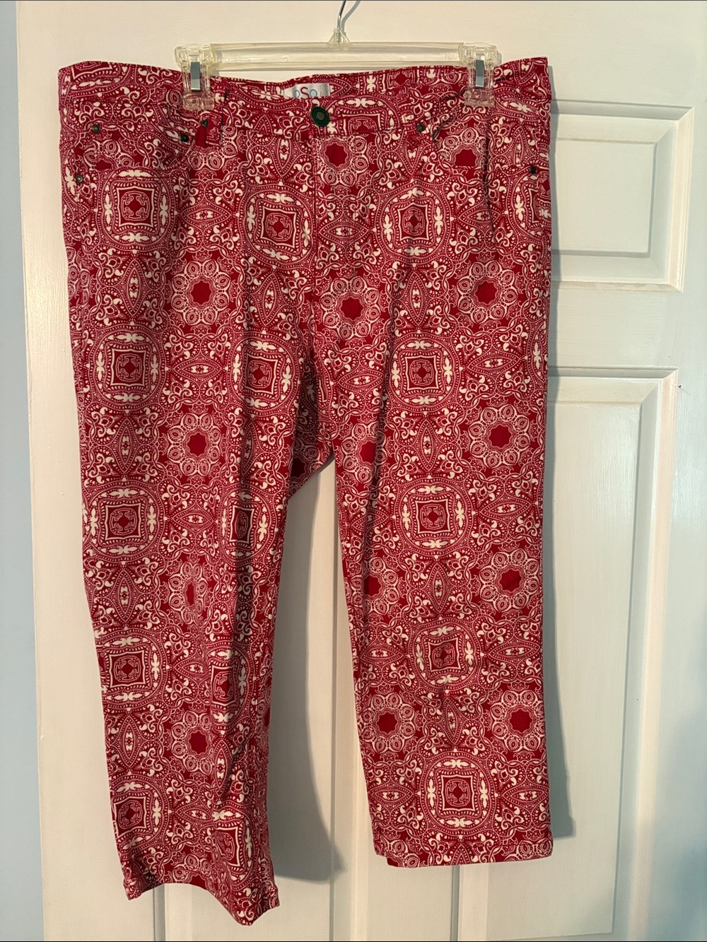 Red Patterned Ankle Jeans - Women